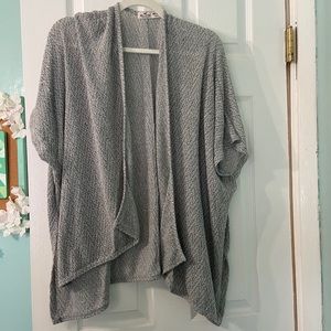 light gray open short sleeve cardigan